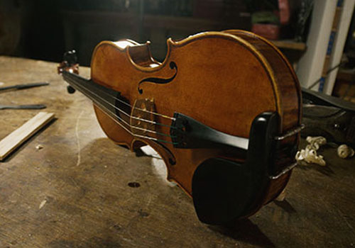 MUSE Advertising Awards - Carruther's Violin
